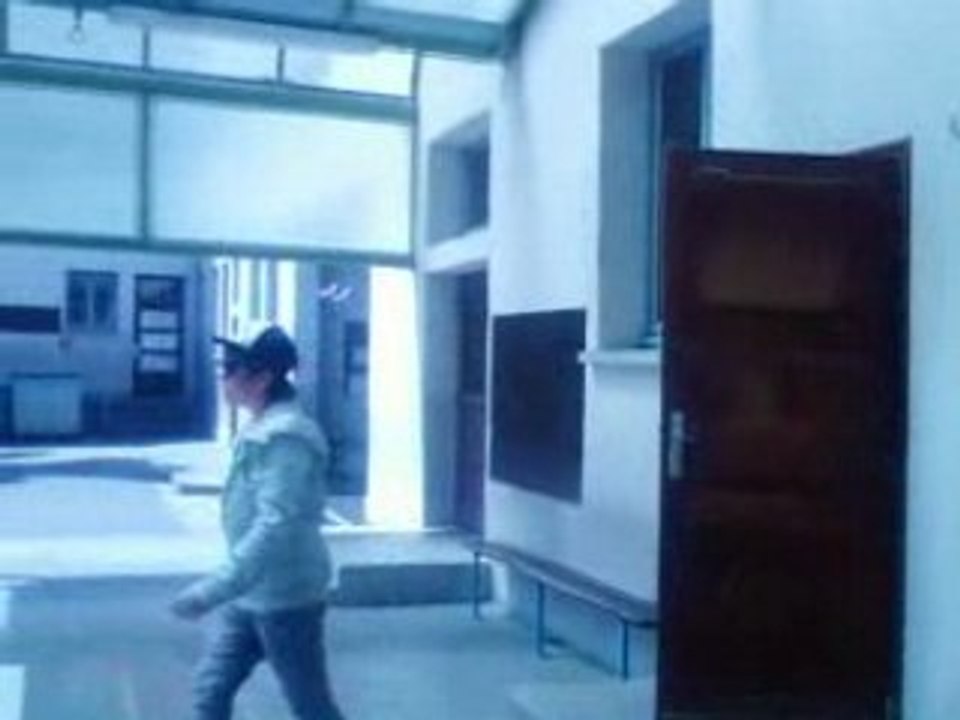 Counter Strike Source : Mme Tudou vs. Frikston