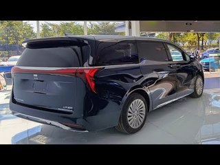 Luxus-Minivan Buick GL8 (2024): mit 21 Lautsprechern und Sternenhimmel