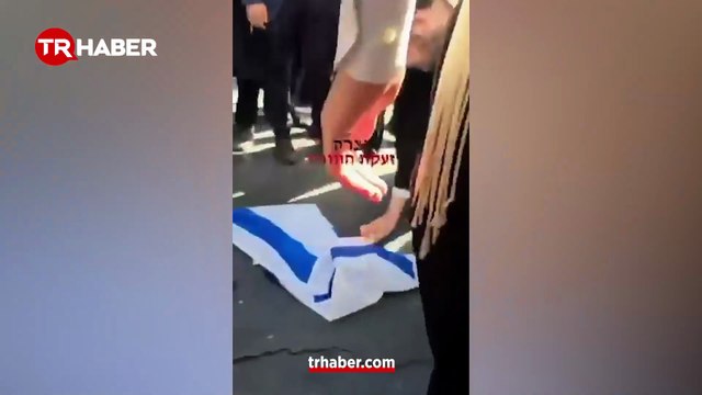 Katilin ordusuna katılmayız! Ultra-Ortodoks Yahudiler askerliğe karşı çıktı: Sokaklar karıştı, İsrail bayrakları yakıldı!