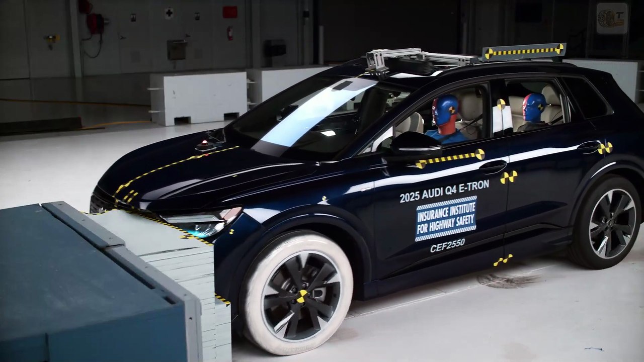 2025 Audi Q4 e-tron: Ergebnisse im neuen IIHS-Seitencrashtest