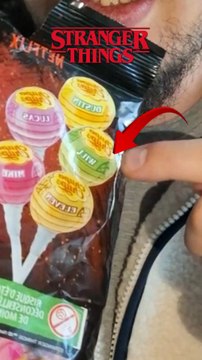 Dégustation des sucettes Chupa-Chups de la série STRANGER THINGS
