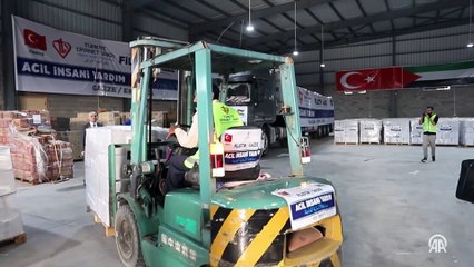 Türkiye Diyanet Vakfı, Gazze için Mısır'ın Ariş kentine 20 tır insani yardım gönderdi