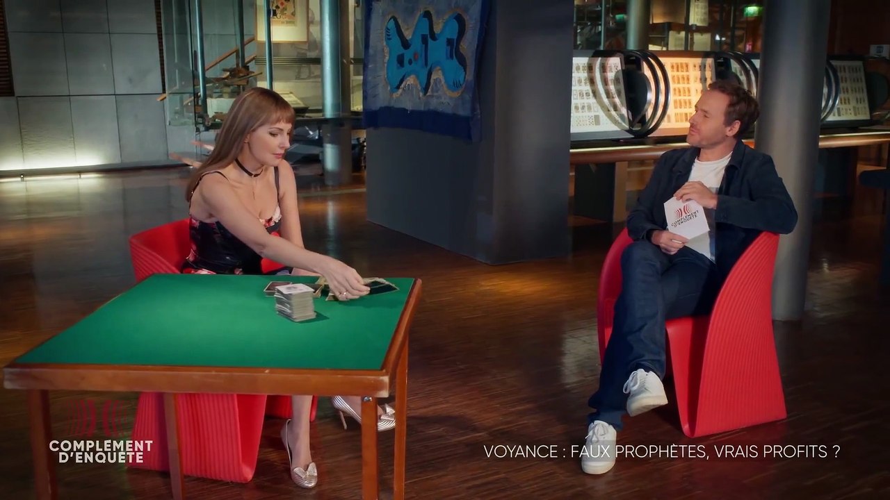 "Qui va gagner la présidentielle de 2027 ?" : L'interview lunaire de Tristan Waleckx avec Frédérique Bel dans "Complément d'enquête" sur France 2