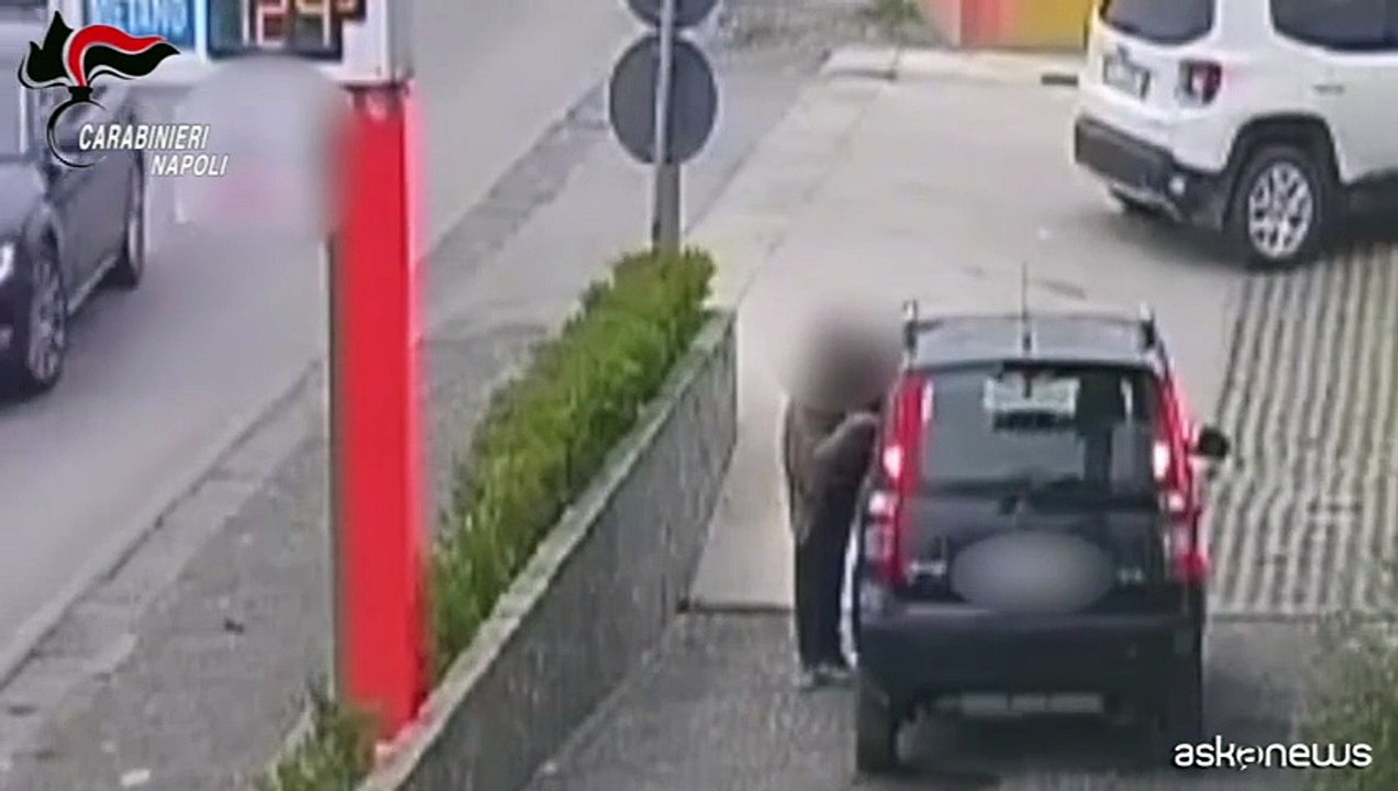 Aggredisce la ex al distributore, arrestato a Somma Vesuviana