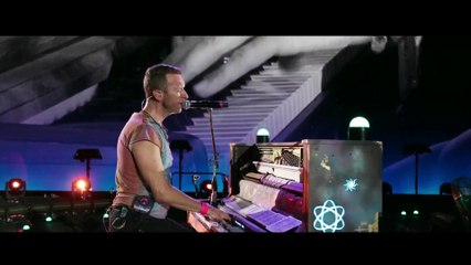 The Scientist (with excerpts of 'Oceans' in intro) - Coldplay (live)