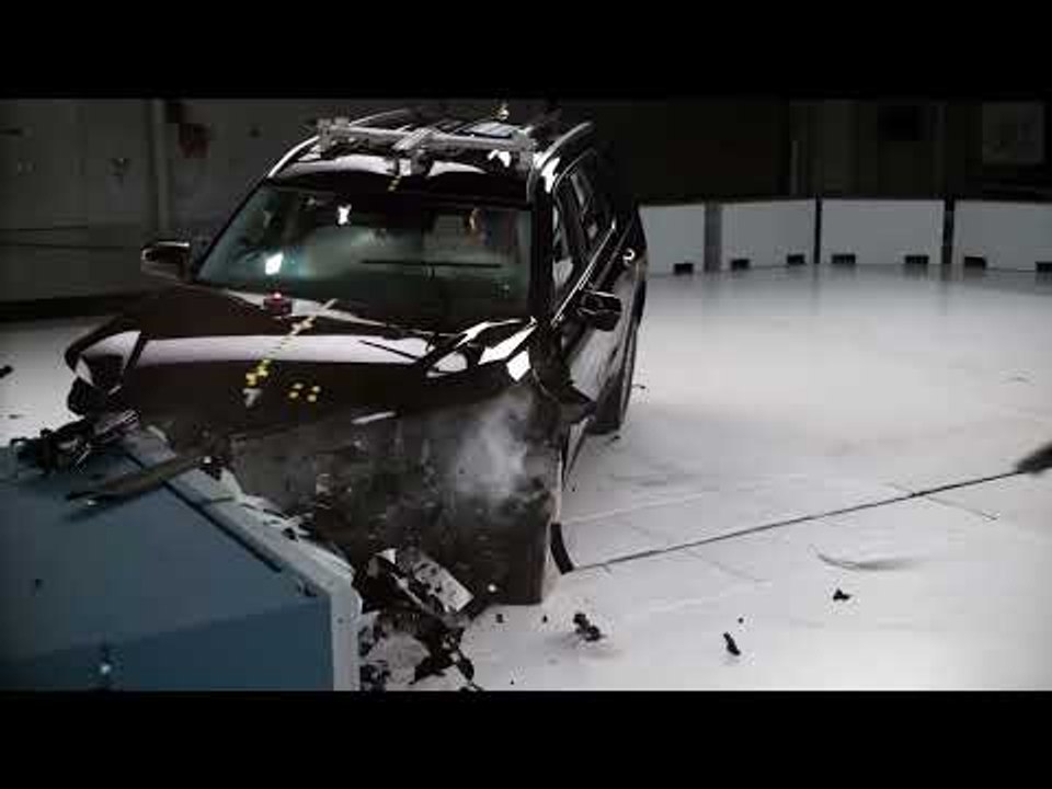 2025 Hyundai Palisade crasht im neuen IIHS-Test – SUV-Sicherheit auf dem Prüfstand!