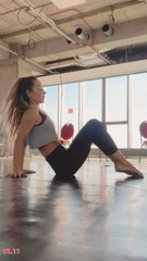 Flavia Mihasan - 28.10-02.11.2024 \La Bistrița,cu boracii și cu Mariusticlă.\București: repetiții Chicago (London Office Building). \Atelier Faiblesse: pantofi. În parc,plozii. \Poze vechi (04.09.2024)-promo Neatza.