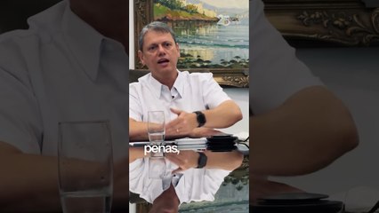 Tarcísio elogia operação no Rio e defende tratar facções como terrorismo: ‘Está na hora’