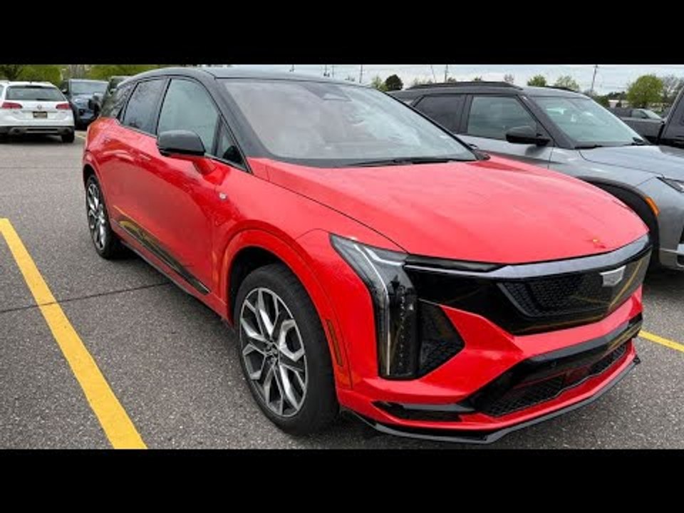2026 Cadillac Optiq-V: Elektro-SUV mit 526 PS & Tesla-Ladepower | Details