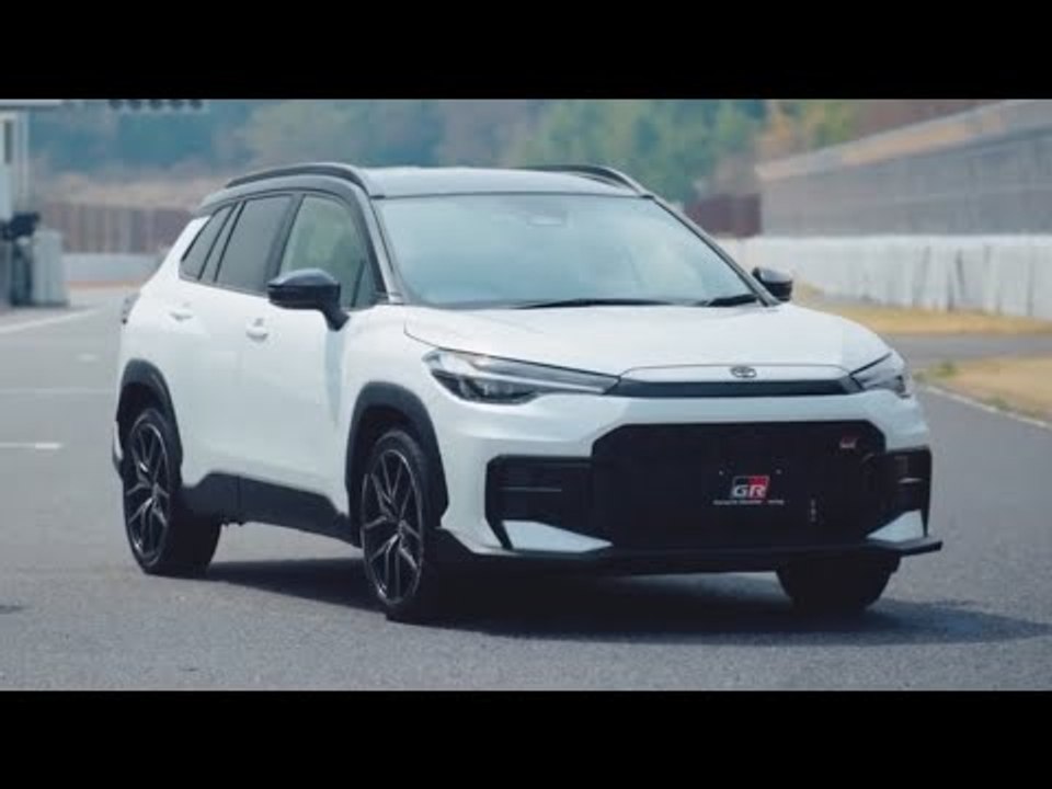 2026 toyota corolla cross gr sport: gr-style fürs suv | alle details