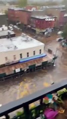 Las calles de Nueva York quedaron bajo el agua tras lluvias récord