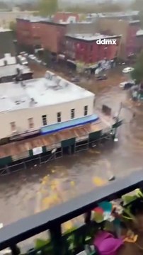 Las calles de Nueva York quedaron bajo el agua tras lluvias récord