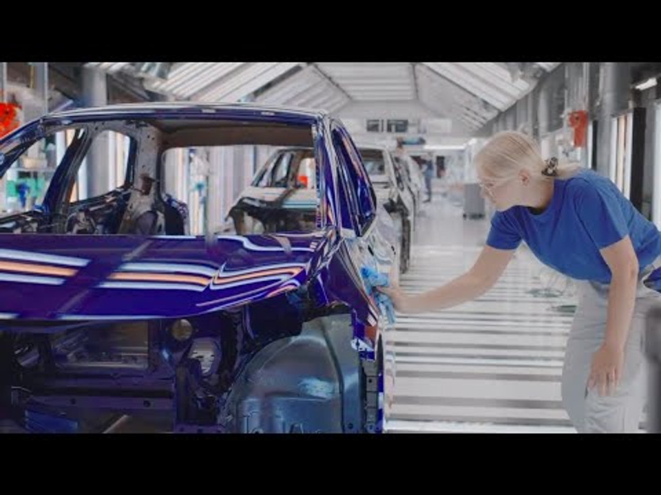 Zwickau Produktion | Lackierung des VW ID.3 GTX FIRE+ICE in Ultra Violet Metallic