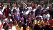 Jugar al fútbol y estudiar, el proyecto de la FIFA que llegará a 500 escuelas de Venezuela