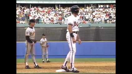 Bobby Bonilla (PIT) catches the ball for the final out of NLCS GM 5 (10/14/91)