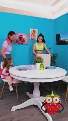 Gym top turned baby safety tool?! 😅👶 #parenthacks #smartideas