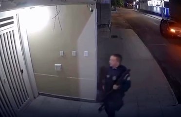 VÍDEO: Mulher grita por socorro pra não ser morta pelo ex e desfecho surpreende