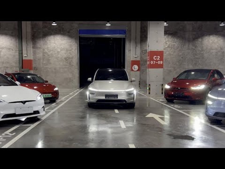 2026 Tesla Model Y L (LWB) vorgestellt: Neues Elektro-SUV für China!