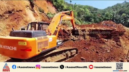 അടിമാലി മണ്ണിടിച്ചിൽ: ദേശീയപാതയിലെ മണ്ണ് നീക്കി തുടങ്ങി