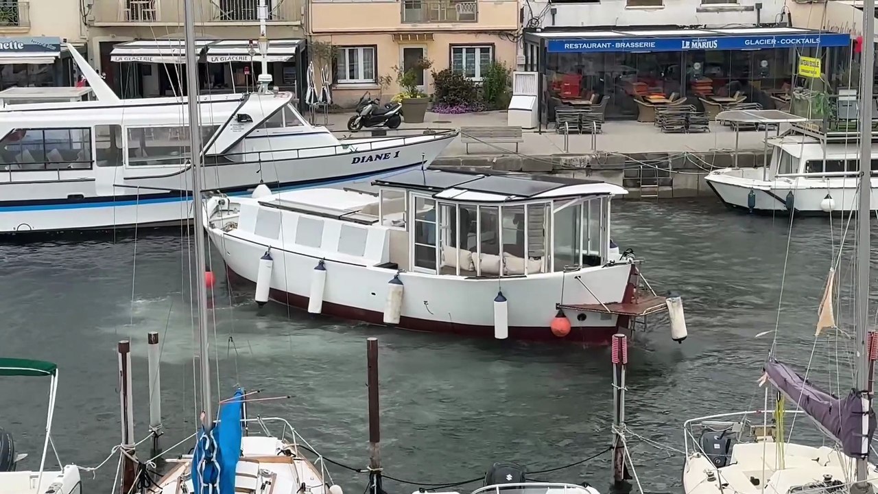 MARSEILLAN Vent et courant : la péniche qui valait bien une valse !