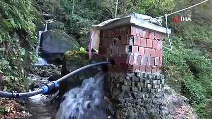 Doğadan ilham aldılar! Baba-oğul mikro HES’le köylere elektrik sağlıyor
