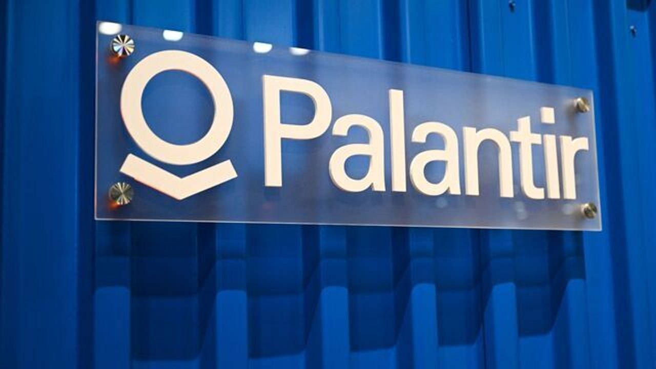 Palantir Is the 'Best Software Company' by Far, D.A. Davidson's Luria Says