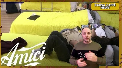 Maria De Filippi sorride ad Amici 2025 è nata una nuova storia d’amore