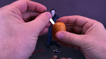 NECA Toys Halloween H20 Ultimate Michael Myers Figure Review