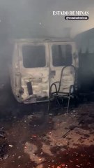 MG: incêndio em oficina mecânica destrói seis veículos