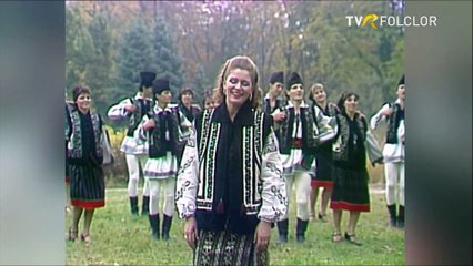Matilda Pascal Cojocarita - M-o cerut badea la joc (Hora satului - arhiva TVR)