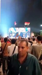 آلاف المصريين في ميدان الجلاء.. مشاهد من احتفالات افتتاح المتحف المصري الكبير …