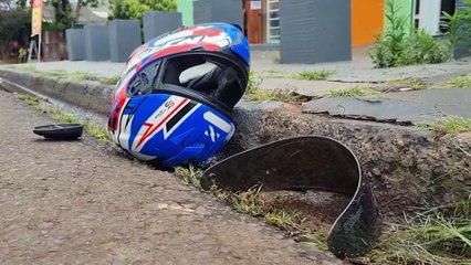 Homem fica ferido após colidir moto na traseira de carro e deixar local do acidente em Cascavel