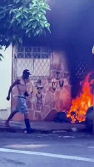 Incêndio em pertences atinge carro no Funcionários, em BH