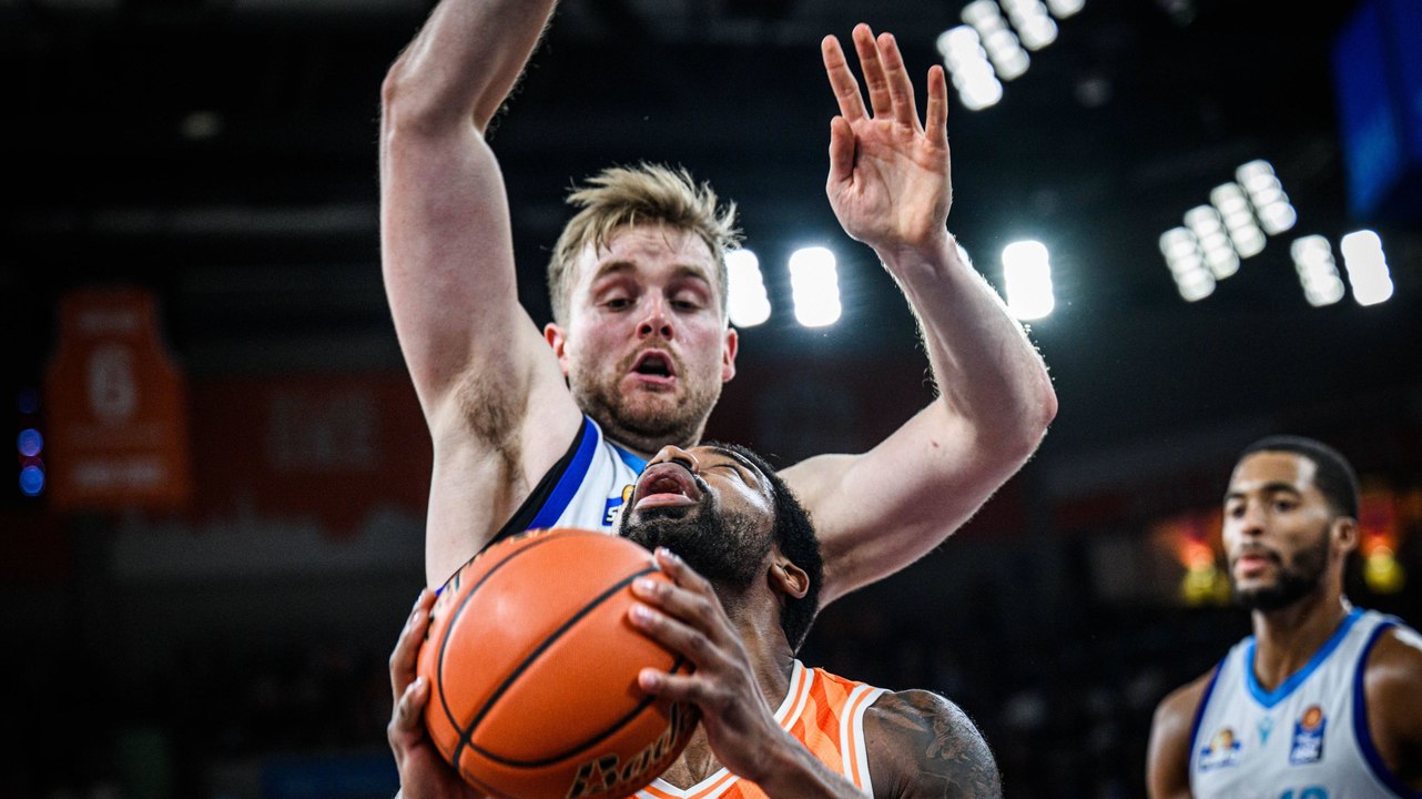 Skyliners weiter auswärts ungeschlagen: Ulm kriselt