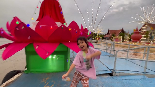 Koh Kret’s Loy Krathong Festival River of Lights 5th November