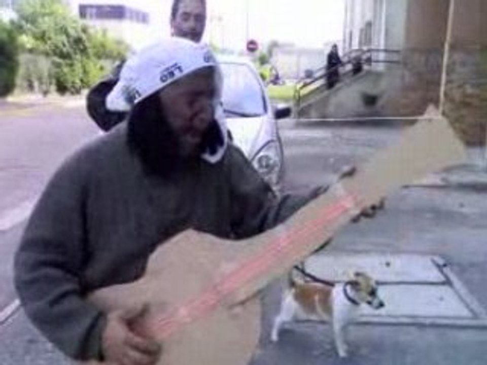 marcel et la guitare de bob dylan