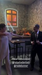 William Bonner canta "Evidências" em festa de despedida do Jornal Nacional