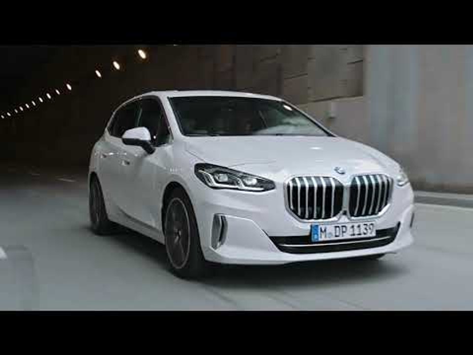 2022 BMW 2 Series Active Tourer (U06) - Fahraufnahmen, Interieur, Technik, max. 326 PS!