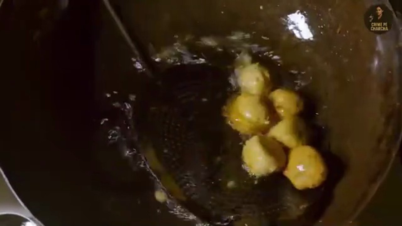 नाइट_ड्यूटी_छोड़कर_वड़ा_पाव_खाने_पहुँचे_Pankaj_और_Freddy_!____CID___Latest_Episode_)