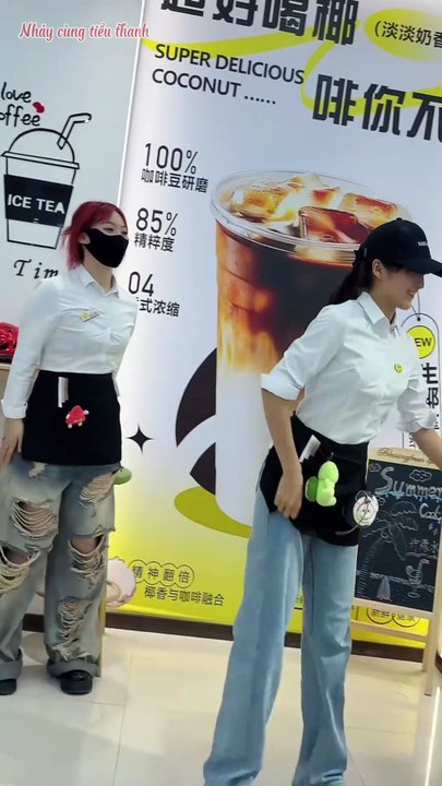 15. Shipper đỏ quay lén Tiểu Thanh đang nhảy