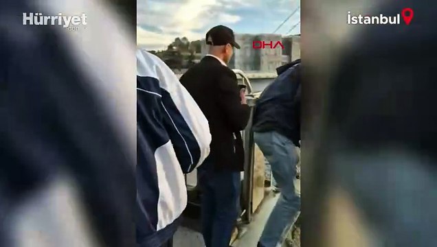 İstanbul Boğazı'nda boğulma tehlikesi geçiren kadını denize atlayarak kurtardı!