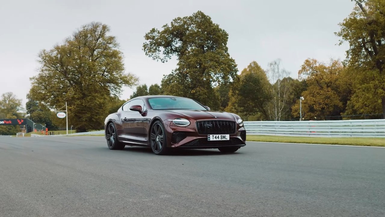 2026 Bentley Continental GT in Metallic-Rot – Alle Details zum Luxuscoupé