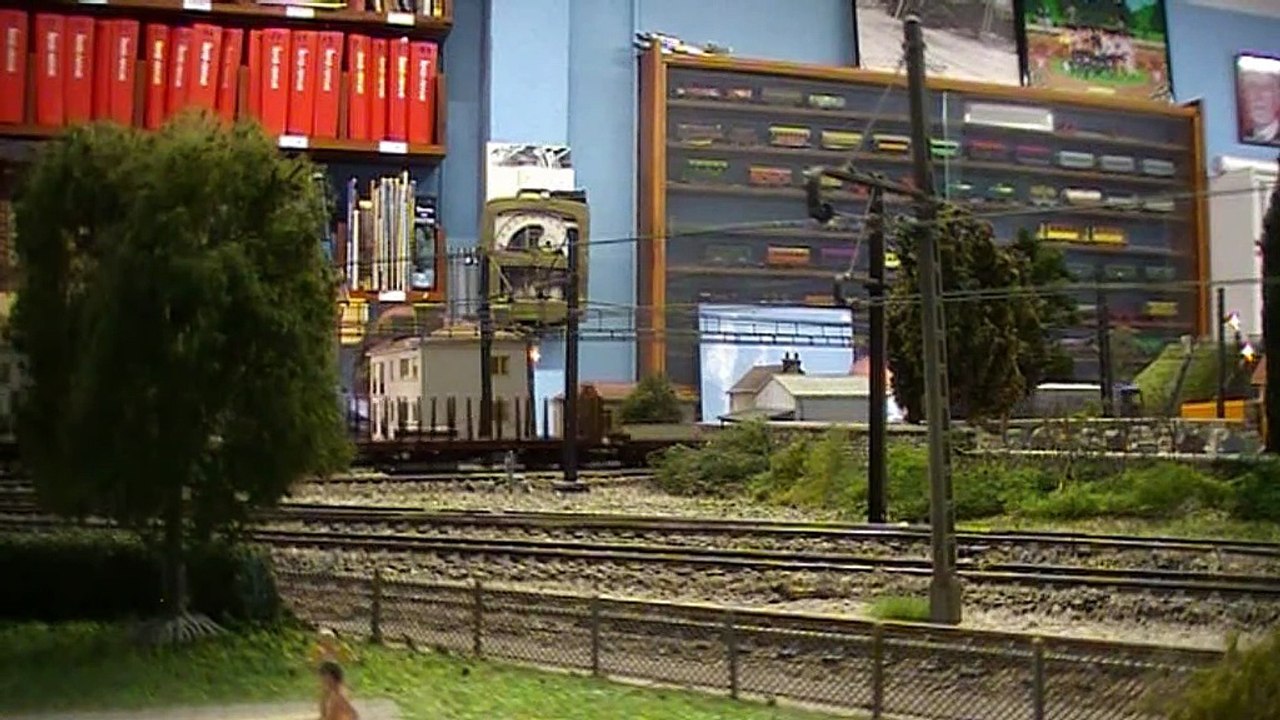 Compilation de circulations de trains sur le réseau du Modélisme Ferroviaire Coutras 33 tout au long de l'année 2020