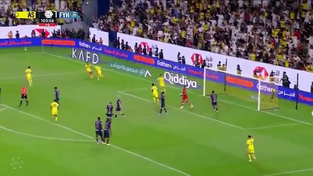 رقصة رونالدو بالعقال تشعل السوشيال ميديا