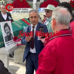 Engin Çağlar son yolculuğuna uğurlandı. Bazı vatandaşların, tabutun önünde poz verip, hatıra fotoğrafı çektirmesi dikkat çekti.