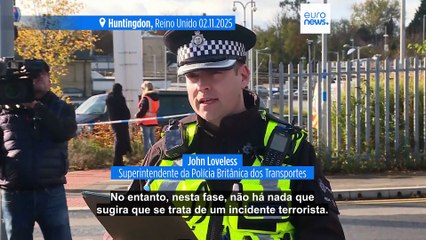 Polícia britânica detém dois suspeitos depois dos esfaqueamentos num comboio com destino a Londres