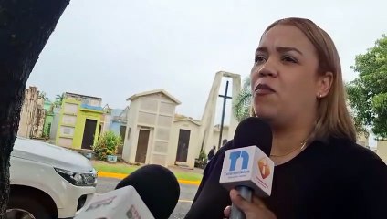 Baja asistencia en el cementerio de la avenida Máximo Gómez por lluvias del Día de los Fieles Difuntos