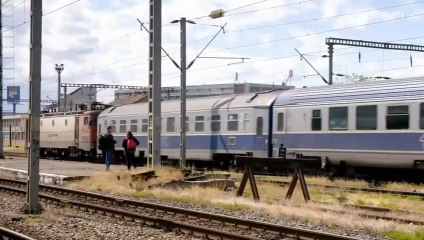 20pozekosv12974430203-RO(CZ, Po železnici kolem světa)