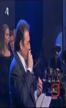 BLACK & WHITE MYRON __ ΤΟΛΗΣ ΒΟΣΚΟΠΟΥΛΟΣ '''ΕΚΕΙΝΗ''' (Μουσική: ΤΟΛΗΣ ΒΟΣΚΟΠΟΥΛΟΣ Στίχοι: ΗΛΙΑΣ ΛΥΜΠΕΡΟΠΟΥΛΟΣ ///// - '''ΑΓΩΝΙΑ''' (Μουσική: ΓΙΩΡΓΟΣ ΖΑΜΠΕΤΑΣ Στίχοι: ΧΑΡΑΛΑΜΠΟΣ ΒΑΣΙΛΕΙΑΔΗΣ ///// Εισαγωγή σε (ΛΑ Μινορε A minor)