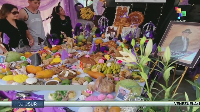 Bolivia | Families celebrate All Saints' Day, honoring the deceased
